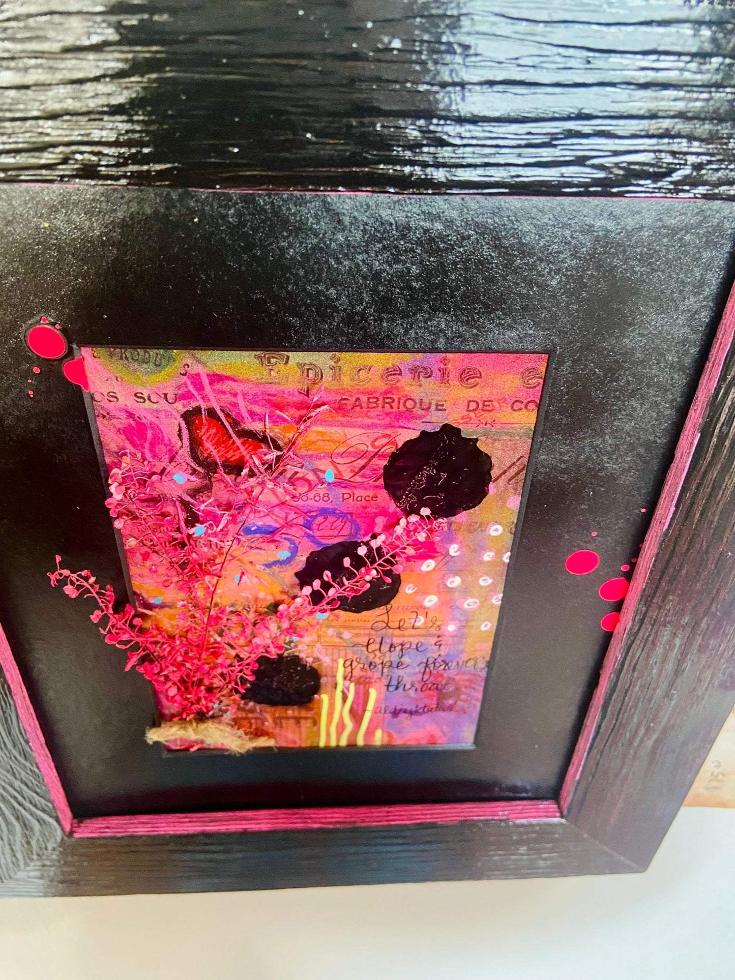 Vibrant Pink and Black Abstract Painting for Lovers - Funky Wolf